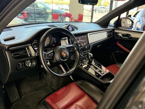 Used 2022 Porsche Macan S image 11