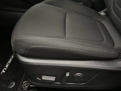 Certified 2025 Hyundai Tucson SEL AWD/4WD image 11