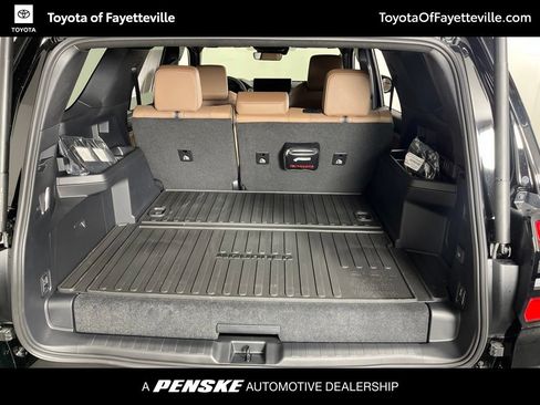 Used 2026 Toyota 4Runner Limited AWD/4WD image 10