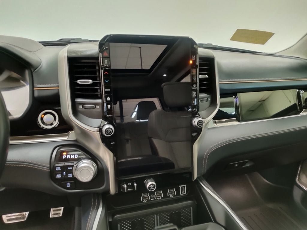 Used 2025 RAM 1500 Tungsten w/ Towing Technology Group AWD/4WD image 15
