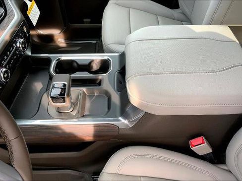 New 2026 GMC Sierra 1500 SLT w/ SLT Premium Package image 11