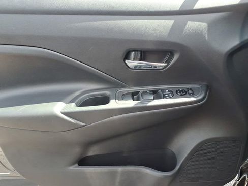 Used 2024 Nissan Versa SV FWD image 15