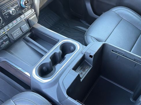 Used 2019 GMC Sierra 1500 SLT w/ SLT Premium Plus Package image 20