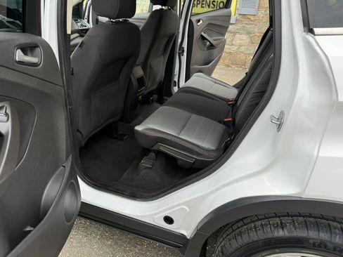 Used 2015 Ford Escape SE image 22