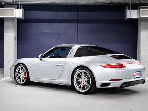 Used 2018 Porsche 911 Targa 4S AWD/4WD image 8
