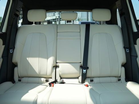 Certified 2026 Mercedes-Benz GLB 250 4MATIC image 35