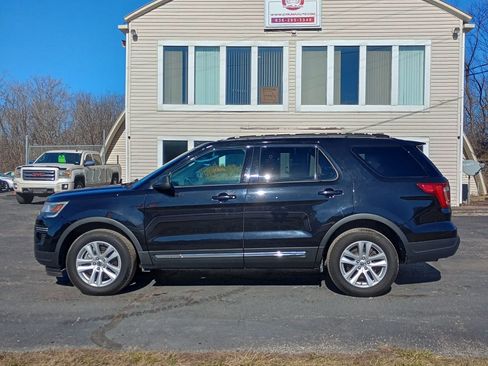 Used 2019 Ford Explorer XLT w/ Class III Trailer Tow Package image 2