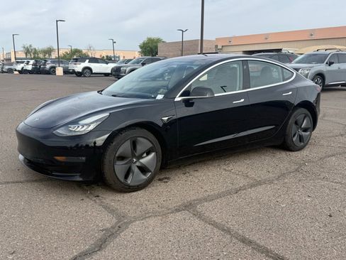 Used 2018 Tesla Model 3 Long Range image 1