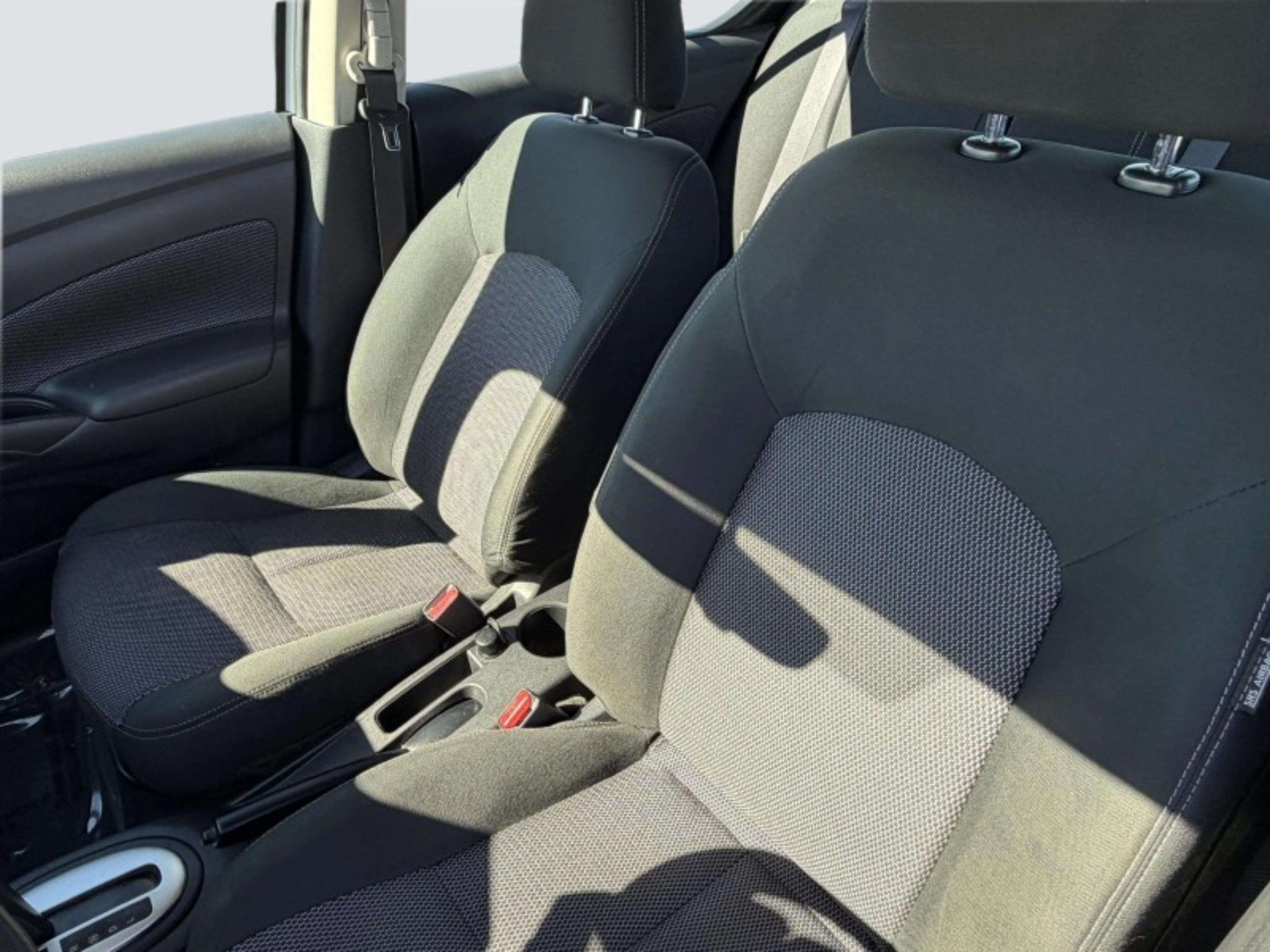 Used 2019 Nissan Versa SV FWD image 19