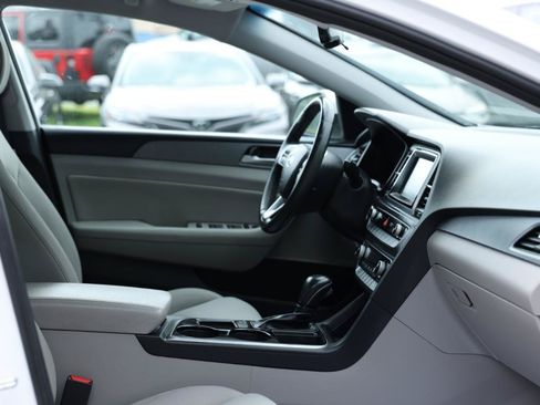 Used 2019 Hyundai Sonata SEL FWD image 14