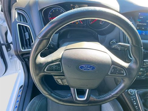 Used 2017 Ford Focus RS image 11