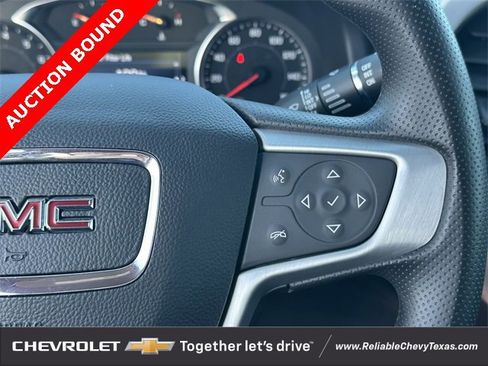 Certified 2023 GMC Acadia SLE w/ Driver Convenience Package image 15