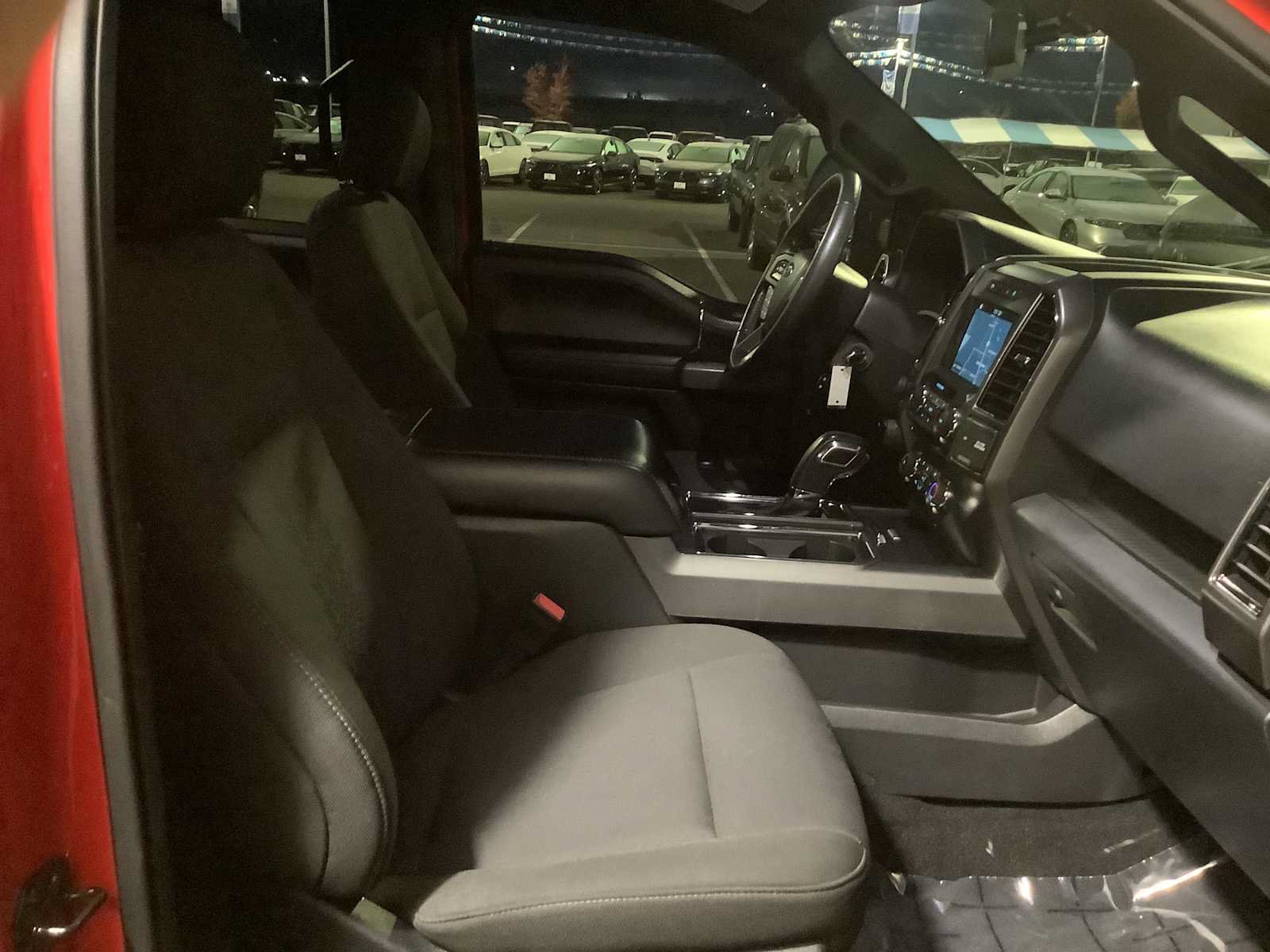 Used 2018 Ford F150 XLT w/ Equipment Group 302A Luxury AWD/4WD image 15