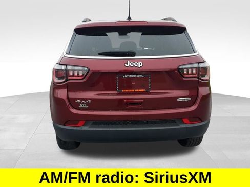 Used 2022 Jeep Compass Latitude w/ Convenience Group AWD/4WD image 4