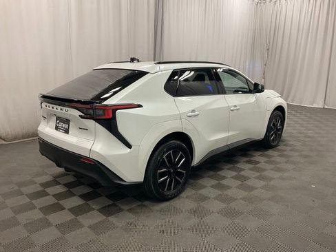 New 2026 Subaru Solterra Premium image 3