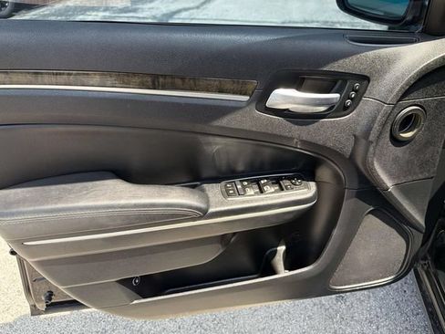 Used 2014 Chrysler 300 C AWD/4WD image 26