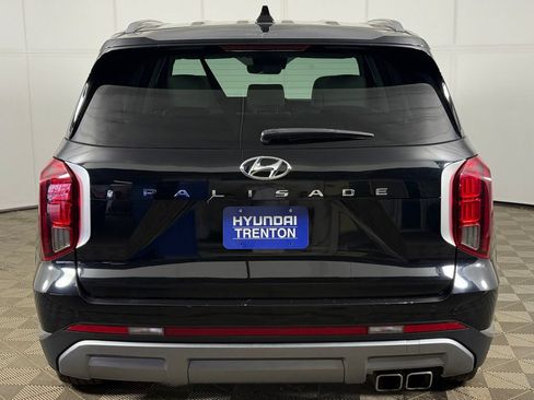 Used 2024 Hyundai Palisade SEL FWD image 18