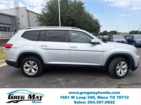 Used 2019 Volkswagen Atlas SE FWD image 2