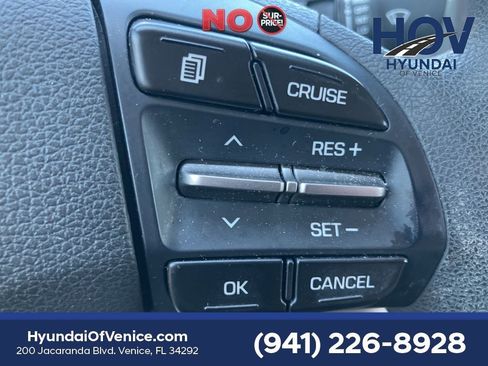 Used 2020 Hyundai Elantra SEL FWD image 19