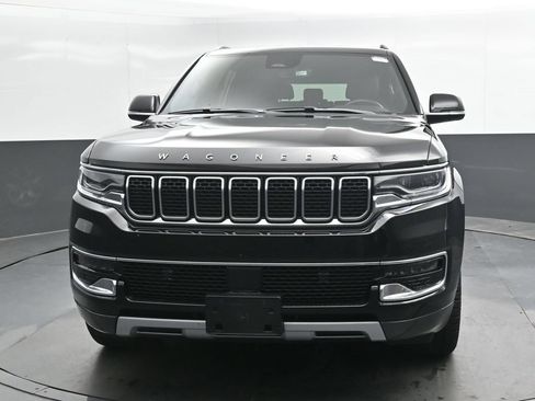 Used 2022 Jeep Wagoneer Series II AWD/4WD image 6