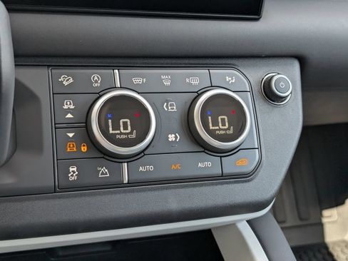 Used 2025 Land Rover Defender 110 S AWD/4WD image 19