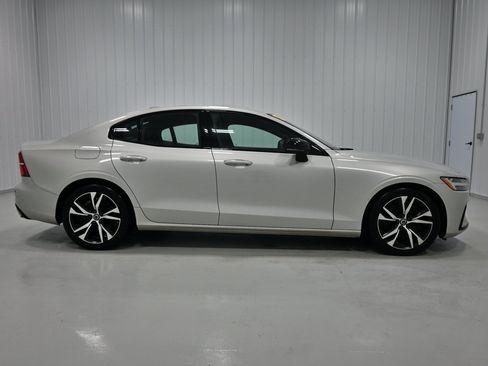 Used 2019 Volvo S60 T6 R-Design AWD/4WD image 36