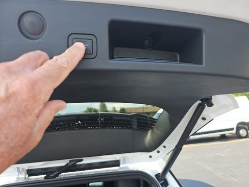 New 2026 GMC Terrain AT4 w/ LPO, Floor Liner Package image 15