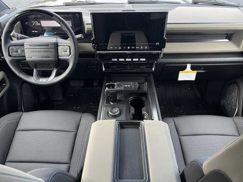 New 2026 GMC Hummer EV 4x4 Crew Cab image 2