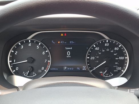 Certified 2025 Nissan Frontier SV AWD/4WD image 21