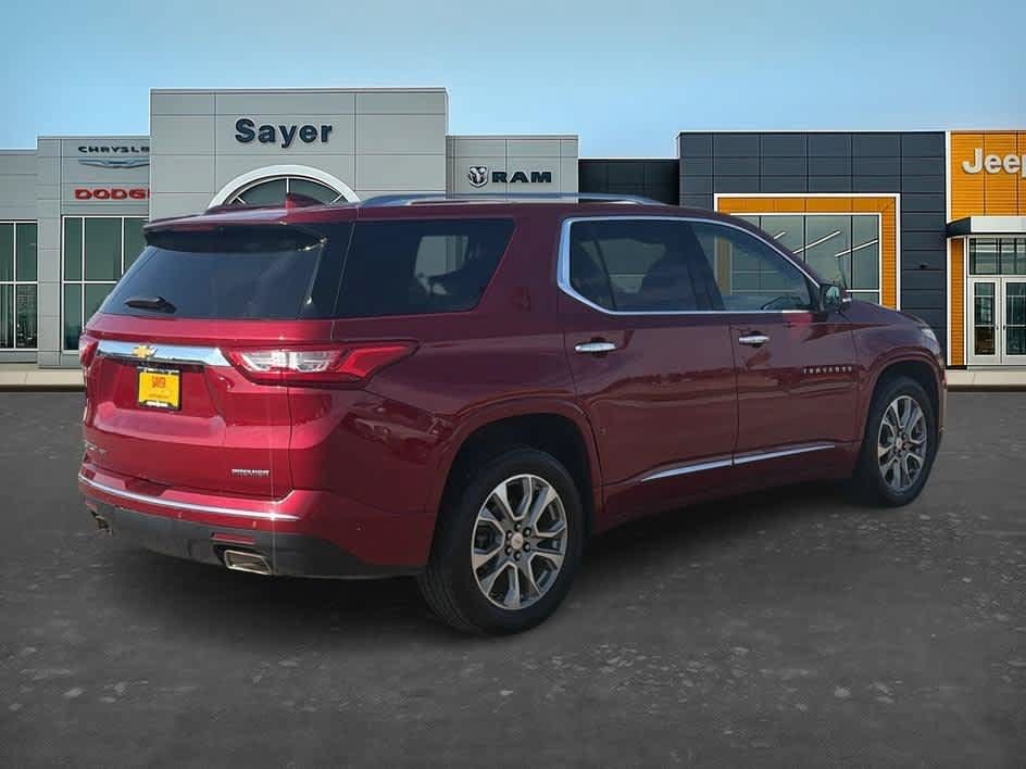 Used 2021 Chevrolet Traverse Premier AWD/4WD image 7
