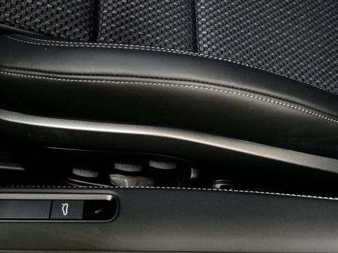 Used 2023 Porsche 911 Carrera T image 26