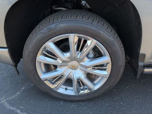 New 2025 Chevrolet Silverado 1500 High Country image 3