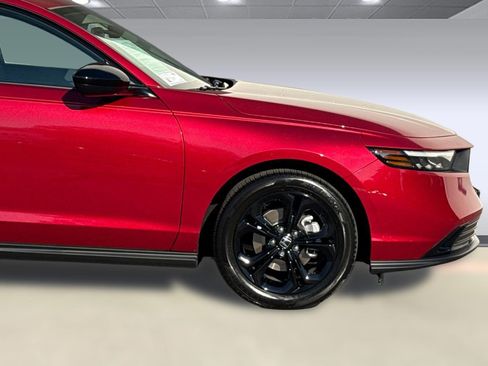 Certified 2025 Honda Accord SE image 33
