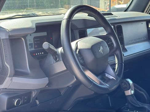 Used 2024 Ford Bronco Everglades image 10