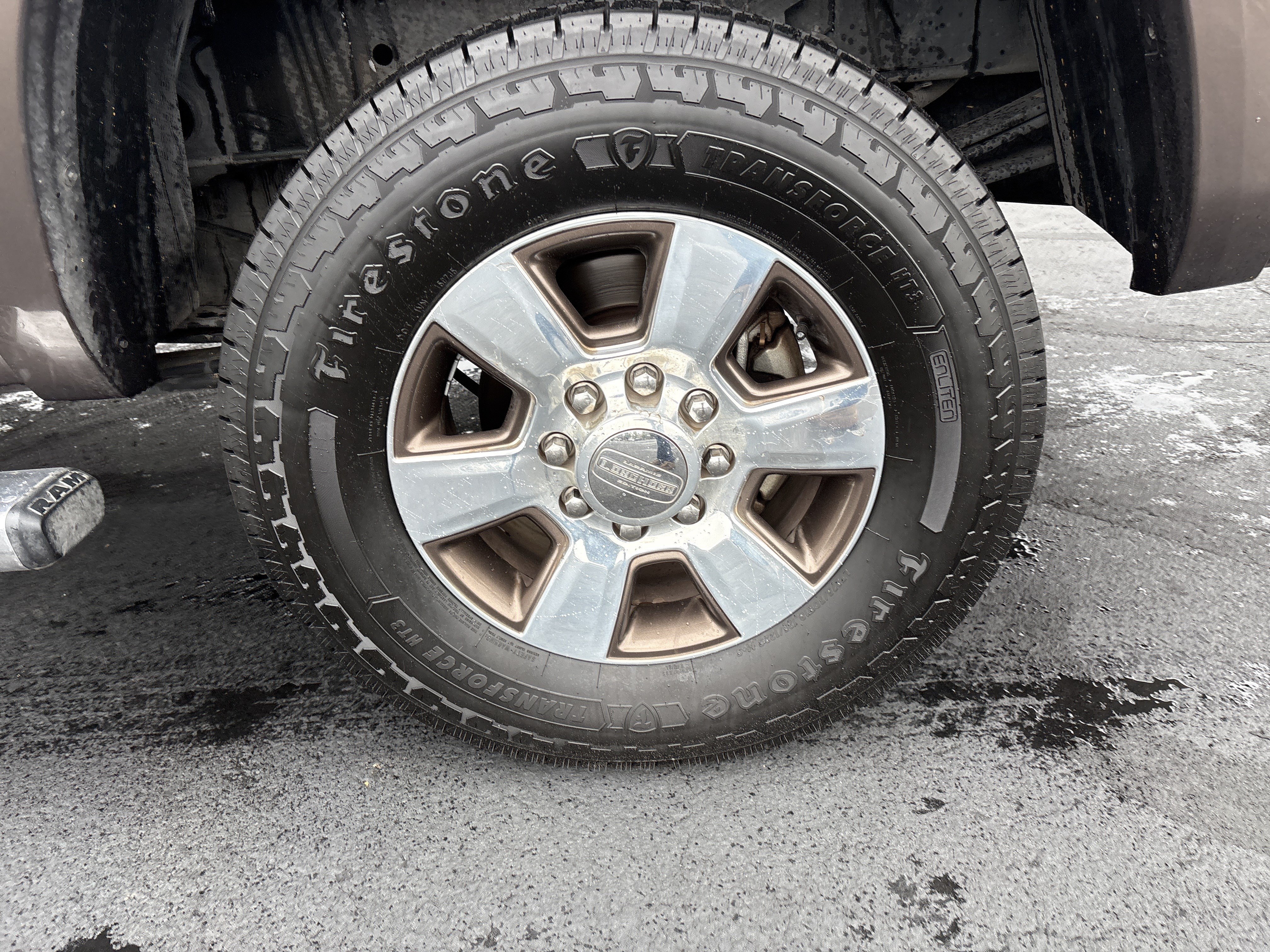 Used 2017 RAM 3500 Laramie Longhorn RWD image 13