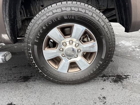 Used 2017 RAM 3500 Laramie Longhorn RWD image 13