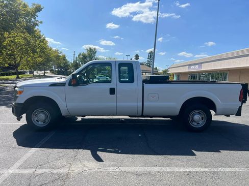 Used 2016 Ford F250 XL w/ Power Equipment Group RWD image 6