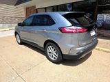 Used 2022 Ford Edge SEL image 4