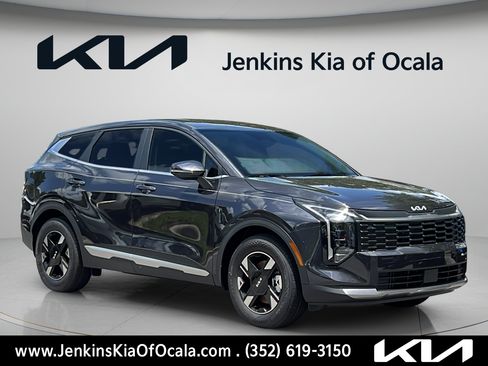 New 2026 Kia Sportage LX FWD image 2