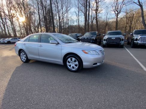 Used 2008 Toyota Camry LE image 2