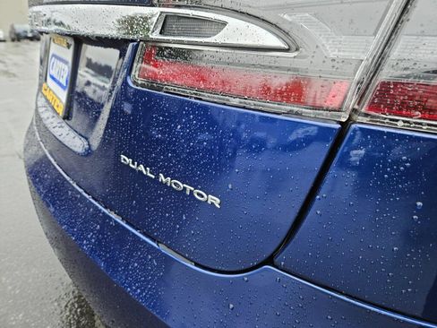 Used 2020 Tesla Model S Long Range Plus image 17