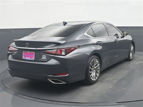 Used 2022 Lexus ES 350 Ultra Luxury image 7