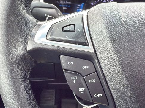 Used 2018 Ford Edge SEL w/ Equipment Group 201A image 12