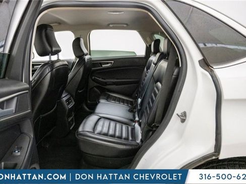 Used 2022 Ford Edge SEL image 23