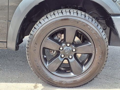 Used 2019 RAM 1500 Classic Warlock AWD/4WD image 9