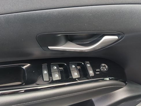 Used 2022 Hyundai Tucson Limited image 12