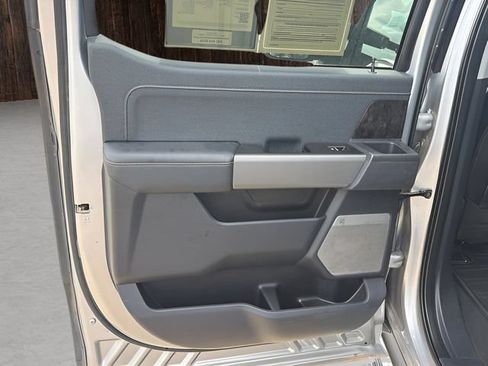 Used 2023 Ford F250 Lariat w/ Chrome Package AWD/4WD image 17