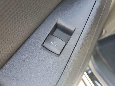 New 2026 Chevrolet Equinox LT w/ Safety and Technology Package FWD image 16