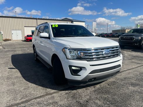 Used 2020 Ford Expedition XLT image 4