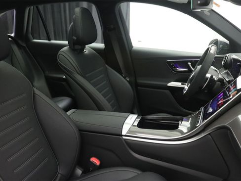 New 2026 Mercedes-Benz GLC 43 AMG 4MATIC image 10